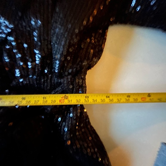 (NWT) Cocktail/Party Sequin V-Neck Wrap Romper (Size M) - Picture 8 of 11